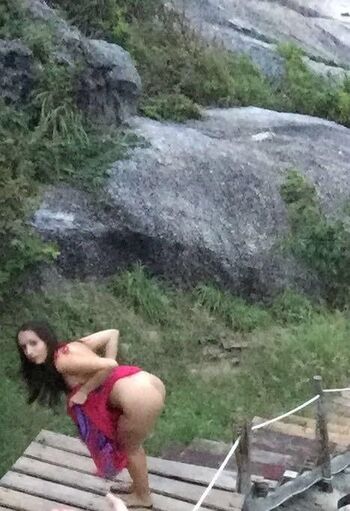 Full leaked Kirsty wells private onlyfans photo