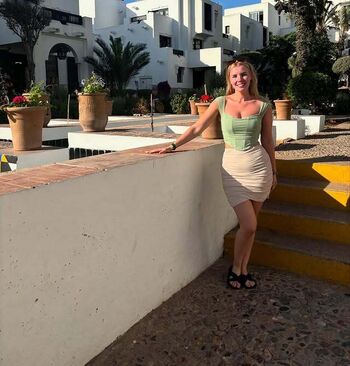 Full leaked Kirsty private onlyfans photo