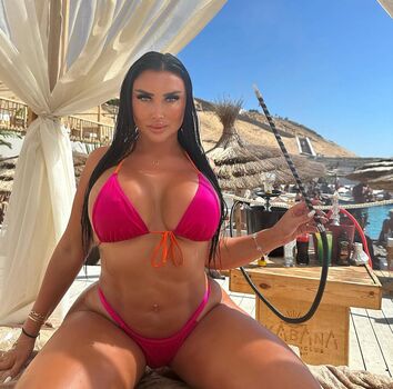 Full leaked Kiss my peach private onlyfans photo
