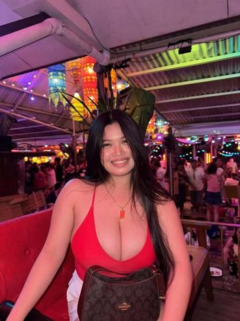 Full leaked Kisshey cloie tapnio private onlyfans photo