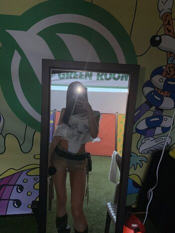 Full leaked Kisslife page private onlyfans photo