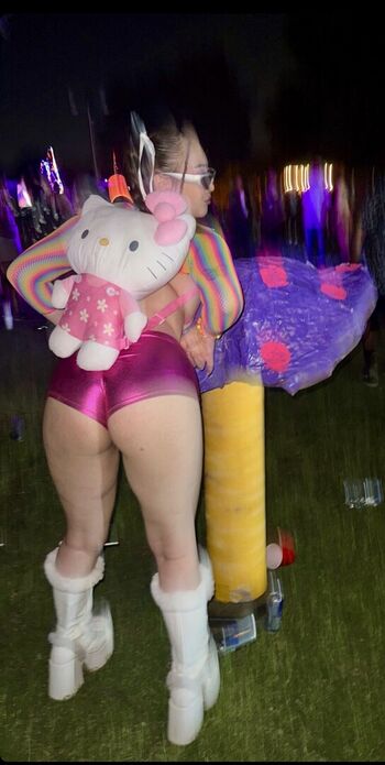 Full leaked Kittytsunami private onlyfans photo