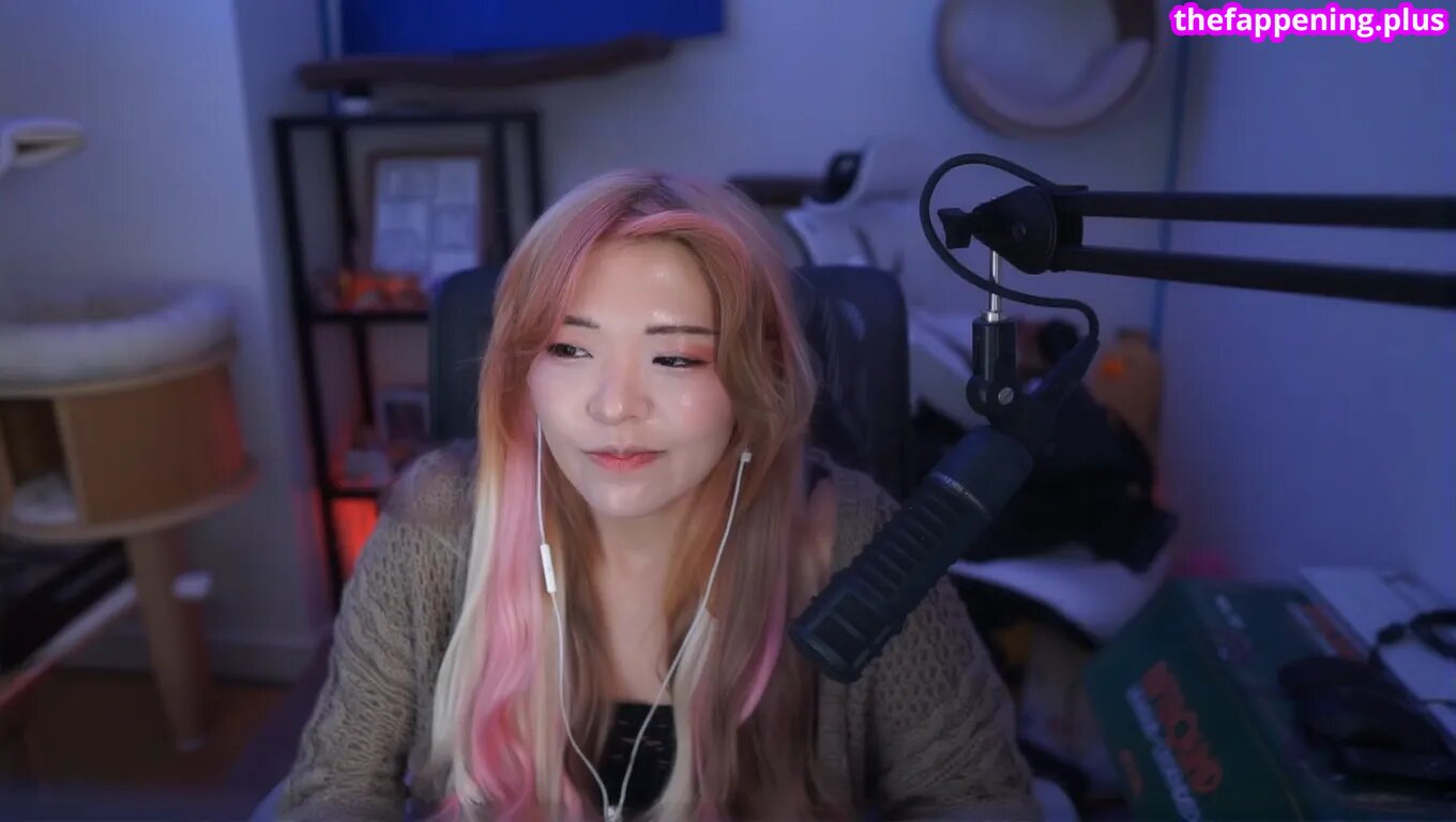 Kkatamina / Miyoung Φωτογραφία Γυμνών OnlyFans #297