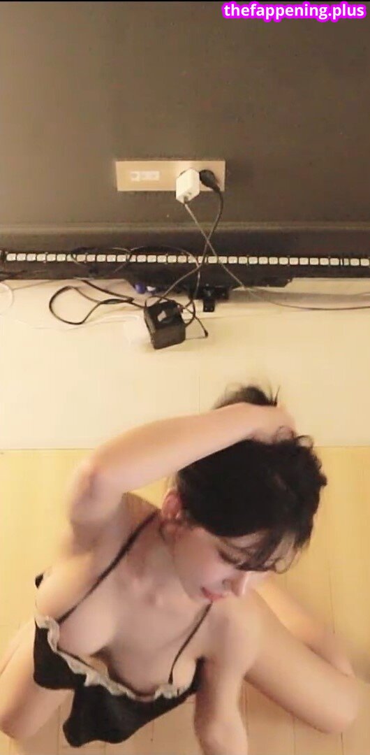 kkok7816 / kook1916 / midi Naken OnlyFans Foto #124