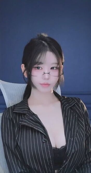 Full leaked Kkok private onlyfans photo