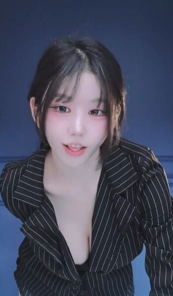 Full leaked Kkok private onlyfans photo