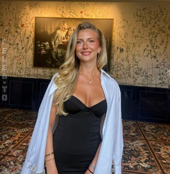 Full leaked Klari oe private onlyfans photo