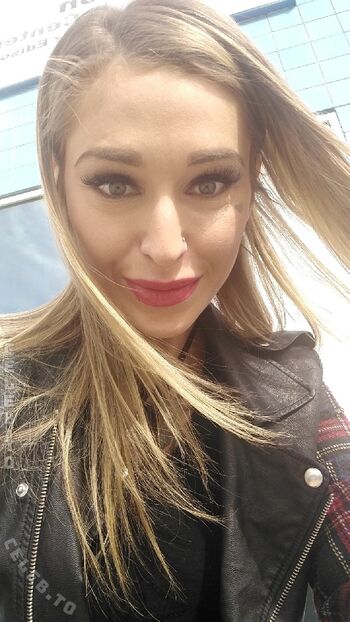 Full leaked Kleio valentien page private onlyfans photo
