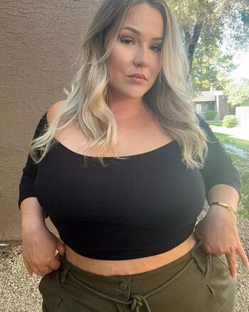 Full leaked Klivinglife private onlyfans photo