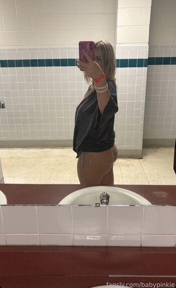 Full leaked Knownaries private onlyfans photo