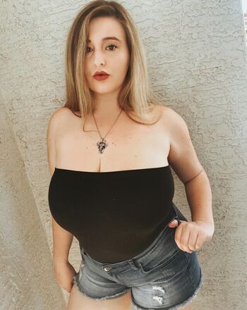 Full leaked Kokopellikisses private onlyfans photo