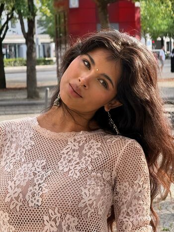 Full leaked Komal khosla komalkhosla kokokhos private onlyfans photo
