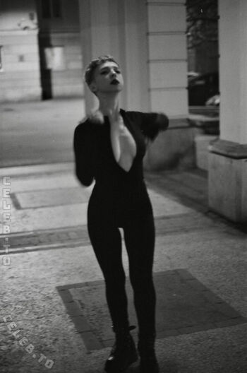 Full leaked Kometa private onlyfans photo