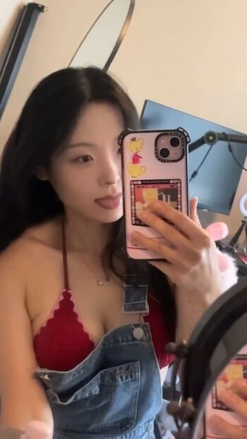 Full leaked Iris laurent/ private onlyfans photo