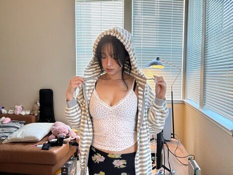 Full leaked Anya blooms/ private onlyfans photo