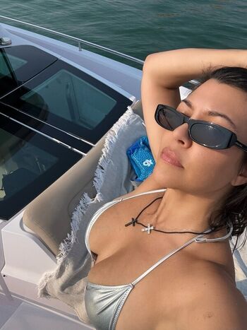 Full leaked Kourtney kardashian private onlyfans photo