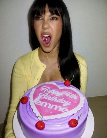 Full leaked Kourtney kardashian private onlyfans photo