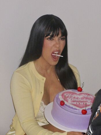 Full leaked Kourtney kardashian private onlyfans photo