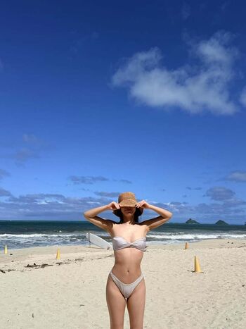 Full leaked Kpop girls private onlyfans photo