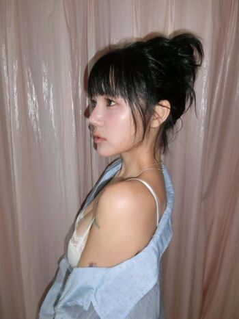 Full leaked Kpop girls private onlyfans photo