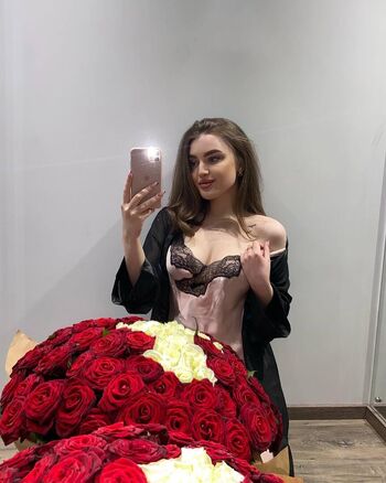 Full leaked Krissidiary private onlyfans photo