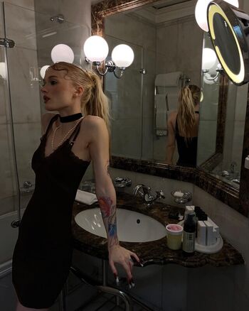 Full leaked Ksenkanesesh page private onlyfans photo
