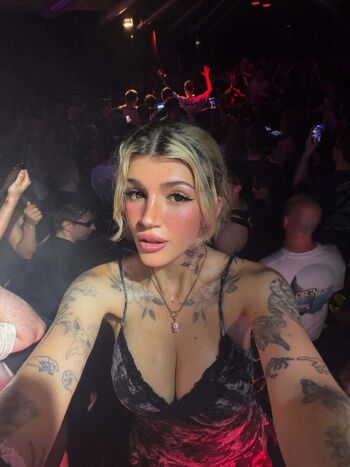 Full leaked Kunshikitty private onlyfans photo