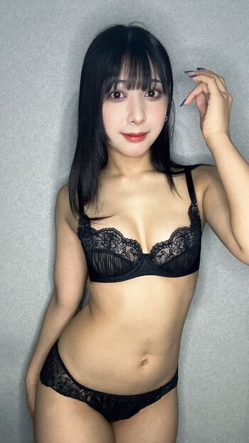 Full leaked Kunugi maika page private onlyfans photo