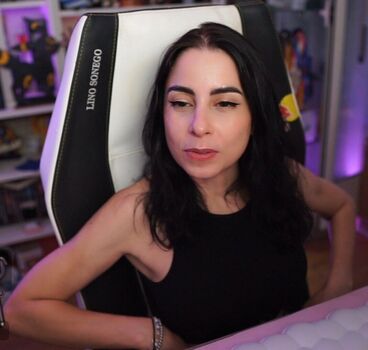 Full leaked Kurolily private onlyfans photo