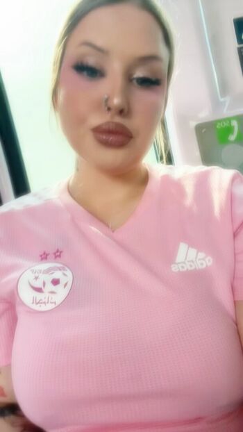 Full leaked Kushinaguccii private onlyfans photo