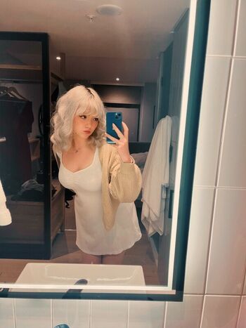 Full leaked Kvwviiju private onlyfans photo