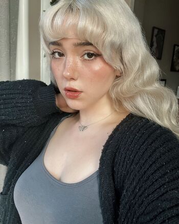 Full leaked Kvwviiju page private onlyfans photo