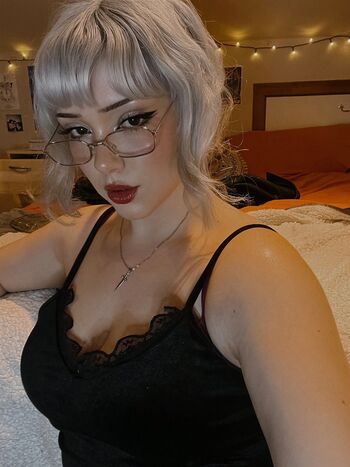 Full leaked Kvwviiju private onlyfans photo