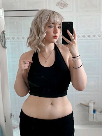 Full leaked Kvwviiju private onlyfans photo