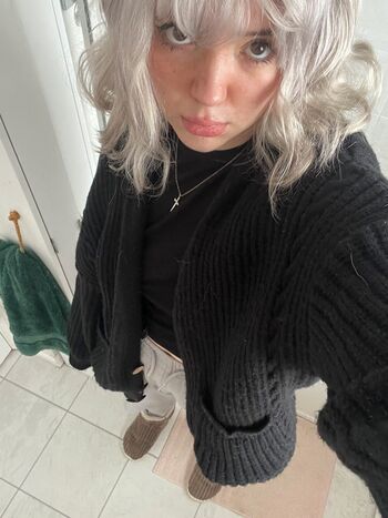 Full leaked Kvwviiju private onlyfans photo