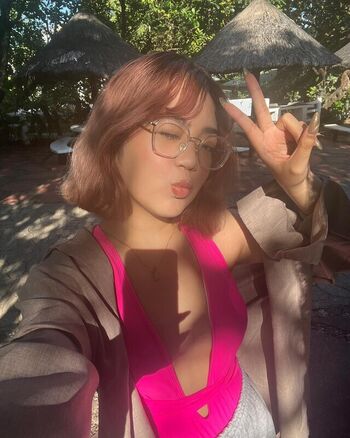 Full leaked Kwinbih page private onlyfans photo