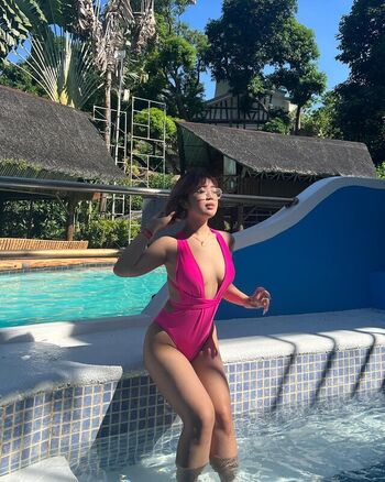 Full leaked Kwinbih private onlyfans photo