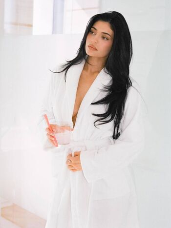 Full leaked Kylie jenner  page private onlyfans photo