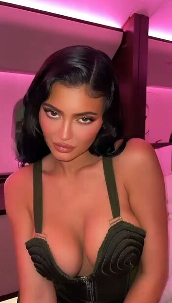 Full leaked Kylie jenner  page private onlyfans photo
