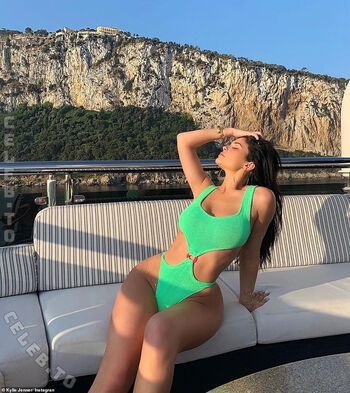 Full leaked Kylie jenner  page private onlyfans photo