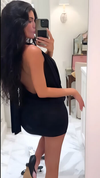 Full leaked Kylie jenner  page private onlyfans photo