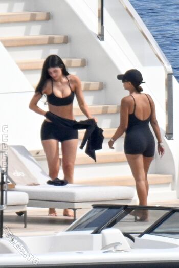 Full leaked Kylie jenner page private onlyfans photo