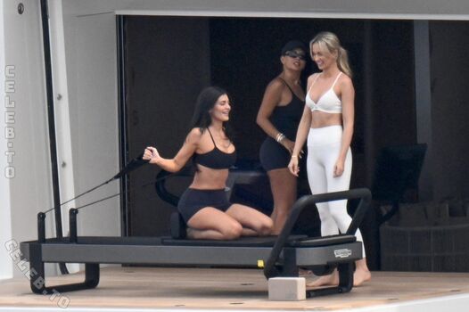 Full leaked Kylie jenner page private onlyfans photo