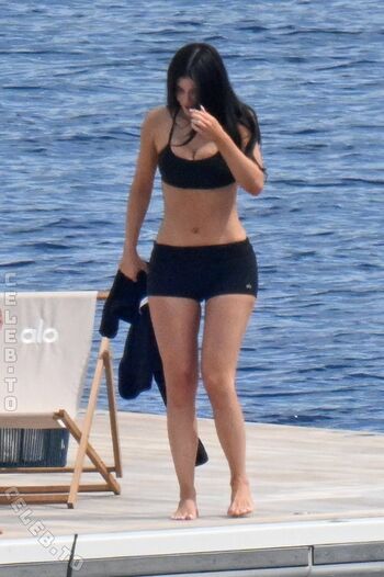 Full leaked Kylie jenner page private onlyfans photo