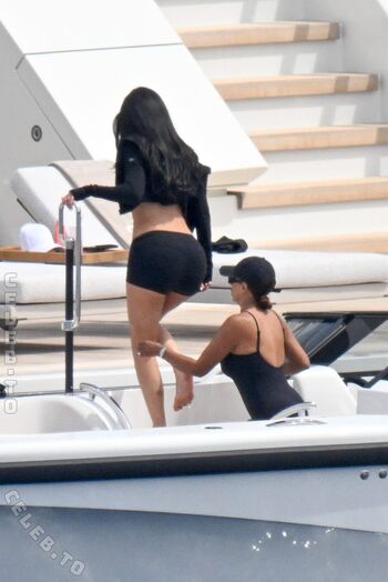 Full leaked Kylie jenner page private onlyfans photo