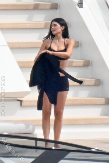 Full leaked Kylie jenner page private onlyfans photo