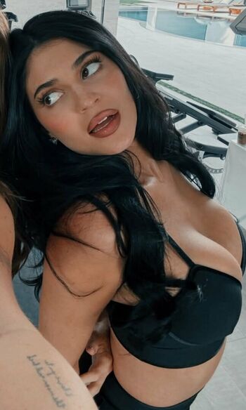 Full leaked Kylie jenner  page private onlyfans photo