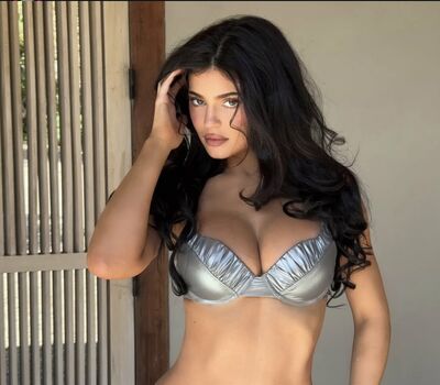 Full leaked Kylie jenner page private onlyfans photo
