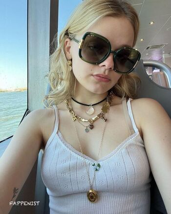 Full leaked Kylie rogers private onlyfans photo