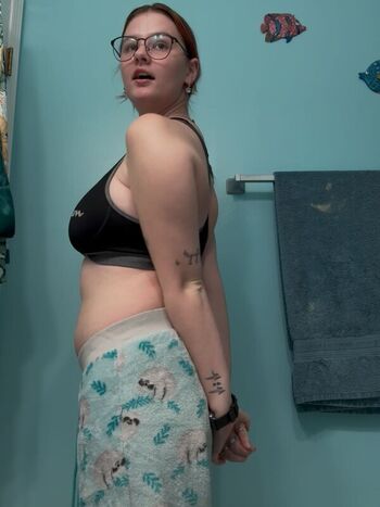 Full leaked Kyrafitnessgrowth private onlyfans photo